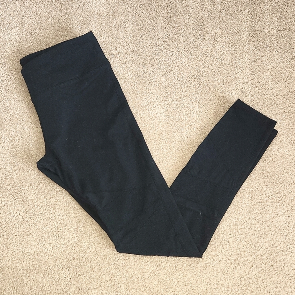 Fabletics mesh cut out leggings